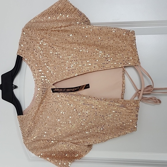 NWT GOLD EMBELLISHED SEQUINED CROP TOP OPEN TIE BACK LARGE - Picture 5 of 10
